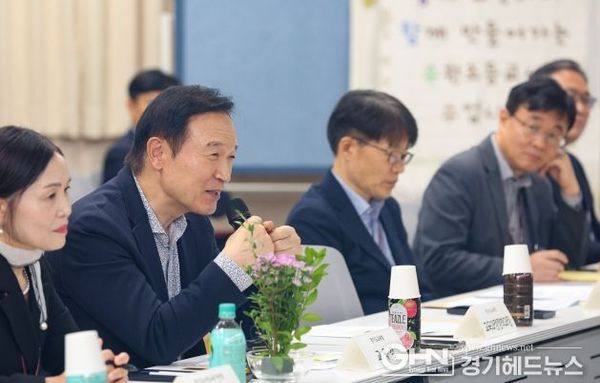 임태희 경기도교육감, “교학상장(敎學相長), 가르치고 배우며 함께 성장하는 선순환 이뤄야” 2024 수원 글빛초등학교 수업 현장 방문해 격려