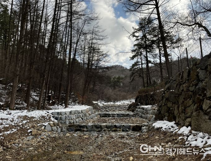 산사태 예방 시설물 사례
