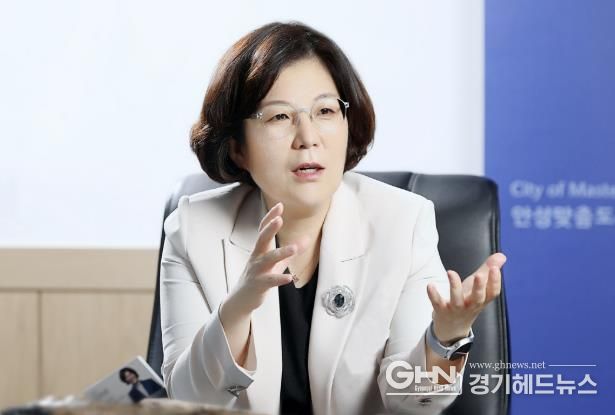 김보라 시장