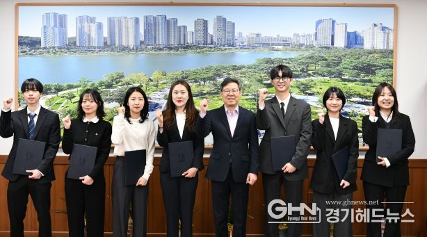 박사승 영통구청장, 신규 공직자에게 임용장 수여