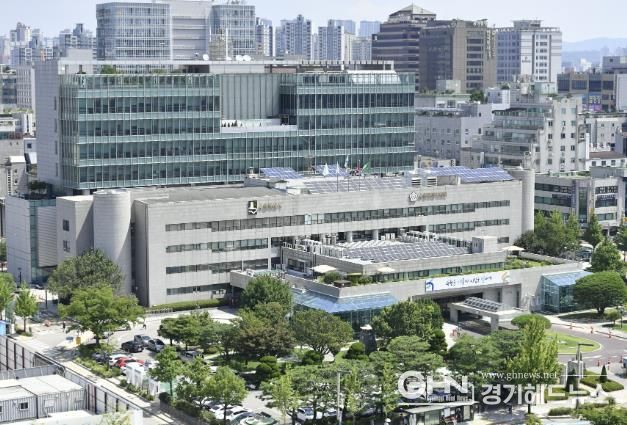 수원시청사