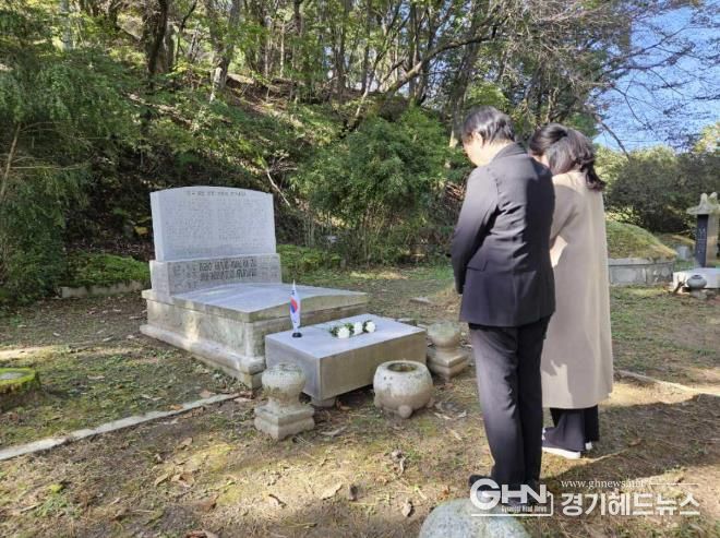 故박영선 지사 참배