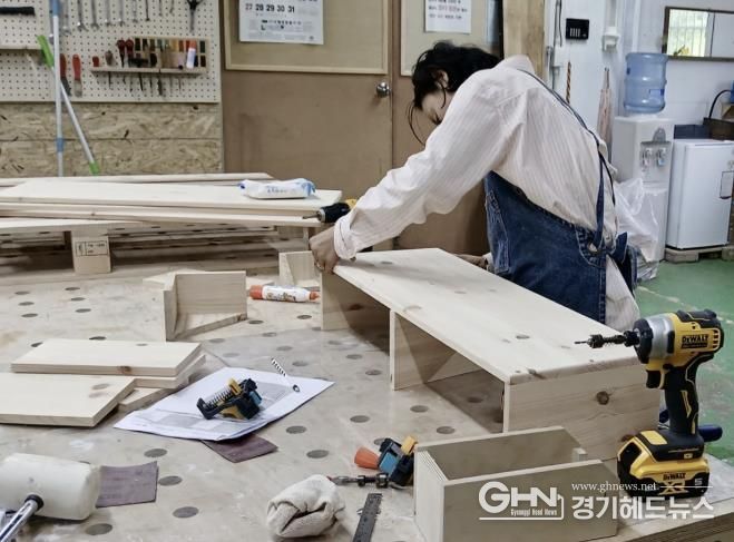나눔목공소가 오는 11월 1일부터 한 달간 시민과 함께하는 목공기초반 ‘안녕, 목공’을 운영한다.