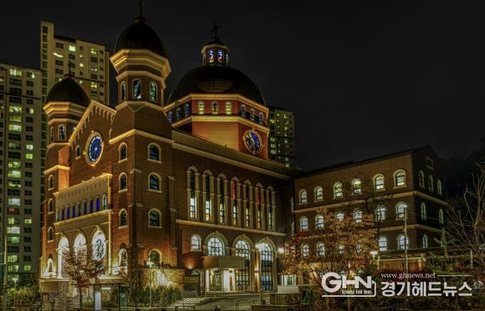 2021 수원디자인대상 수상작인 광교1동성당.