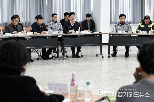 이민근 안산시장이 1일 열린 '2025년 외사치안협력위원회 정기회의'에서 발언하고 있다.