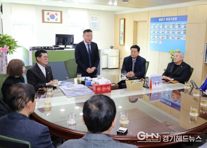황규돈 팔달구청장, 사통팔달협의회 임원진과 신년 간담회 개최