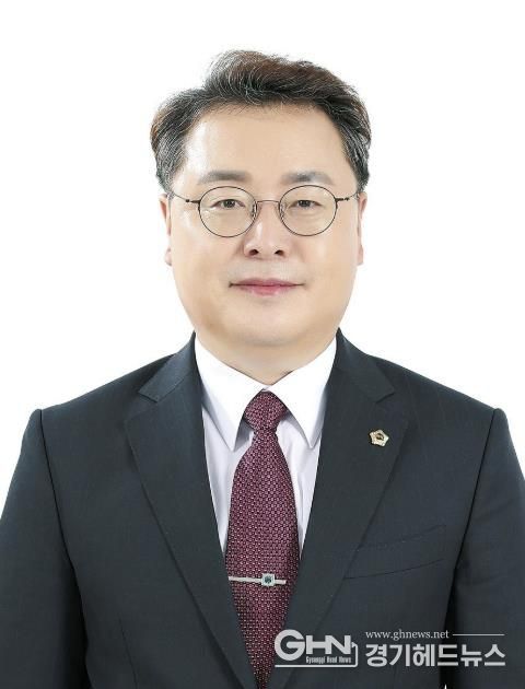 버려질 책, 지역사회로 돌아간다...성남시의회 황금석 의원, 폐기도서 기관·단체 기증 근거 마련